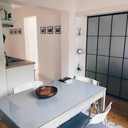 Parensov Garden Loft 公寓