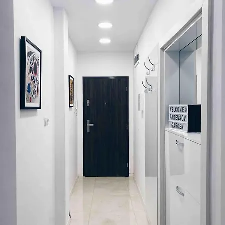 公寓 Parensov Garden Loft *